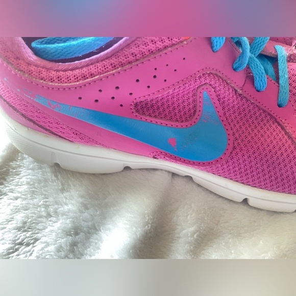 Women's Pink and Blue Athletic Shoes size 10 - Picture 5 of 5
